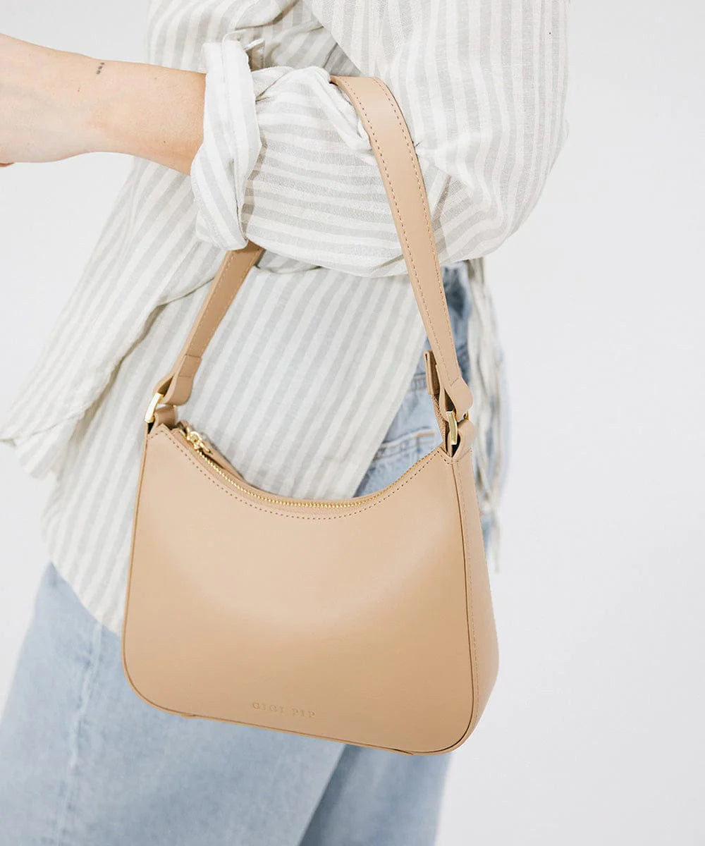 LYRA CLASSIC GENUINE LEATHER HANDBAG