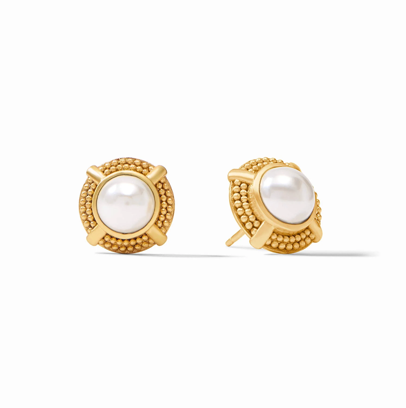 Cabochon Stud: Pearl