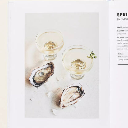The Martini: The Ultimate Guide to a Cocktail Icon