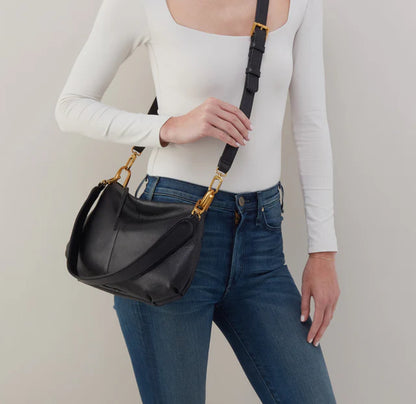 Advance Shoulder Bag - Black