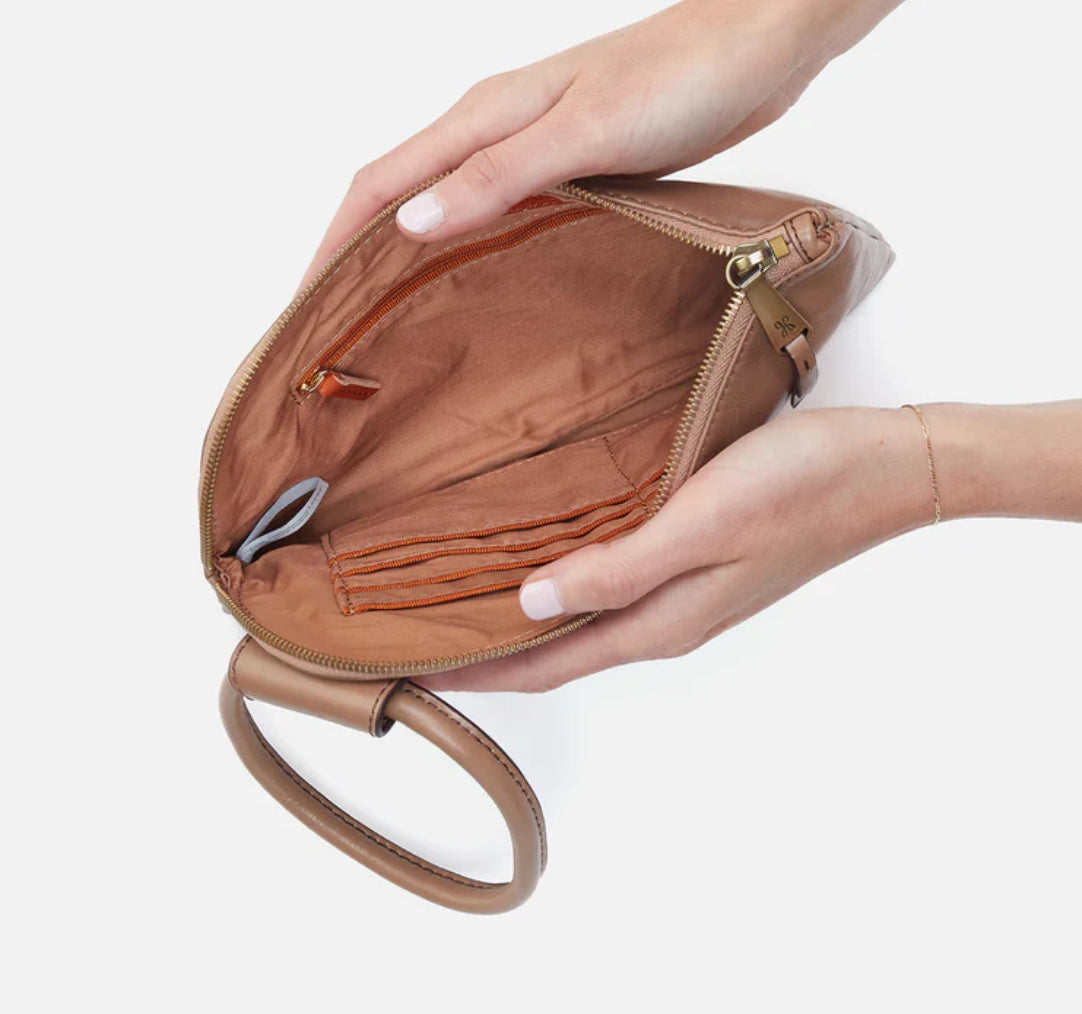 Sable Wristlet - Cashmere