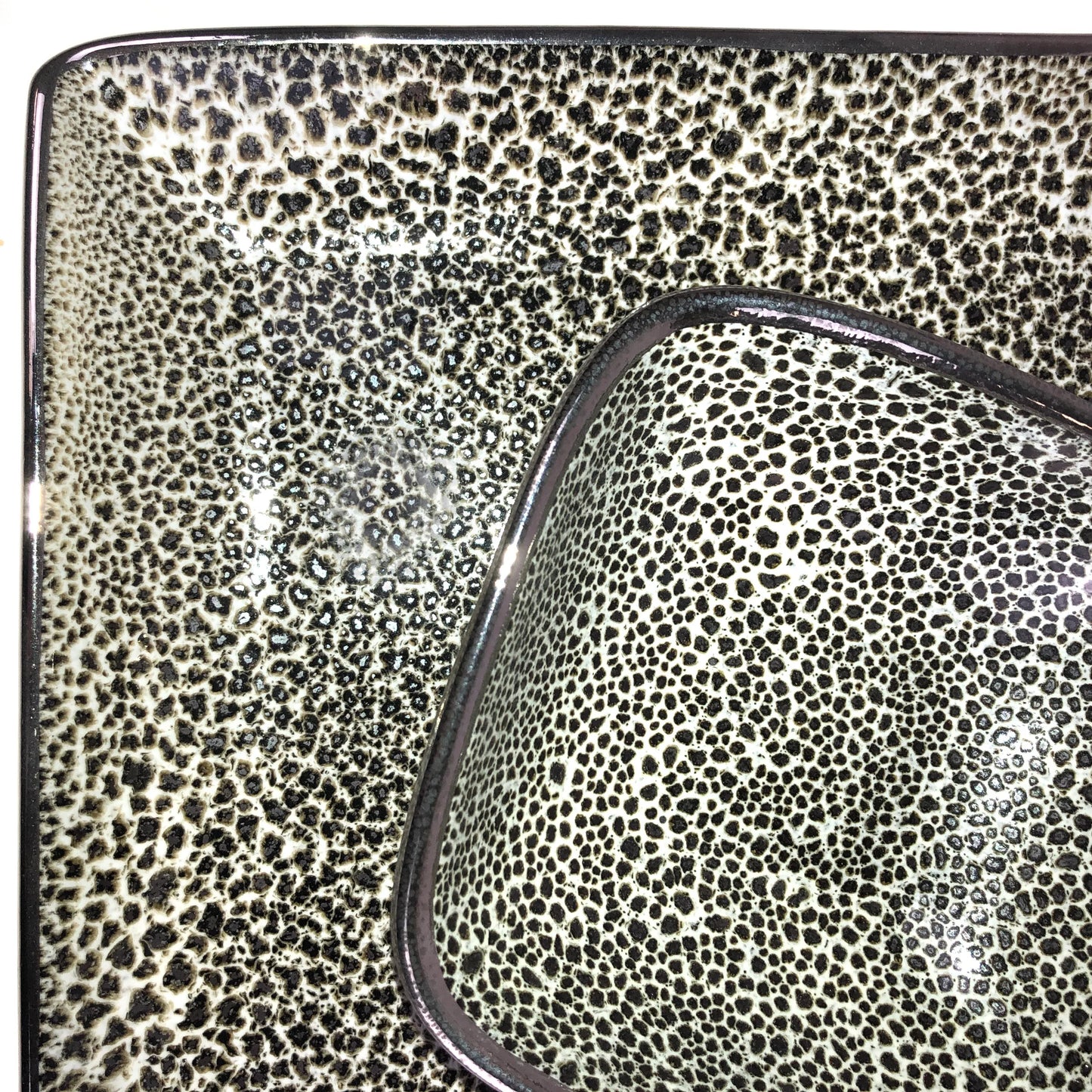Panthera 14" Tray