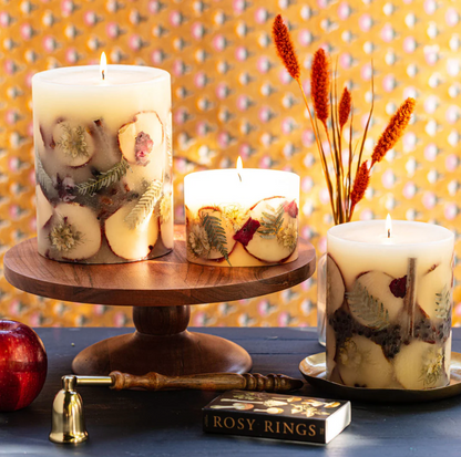Spicy Apple Medium Round Botanical Candle
