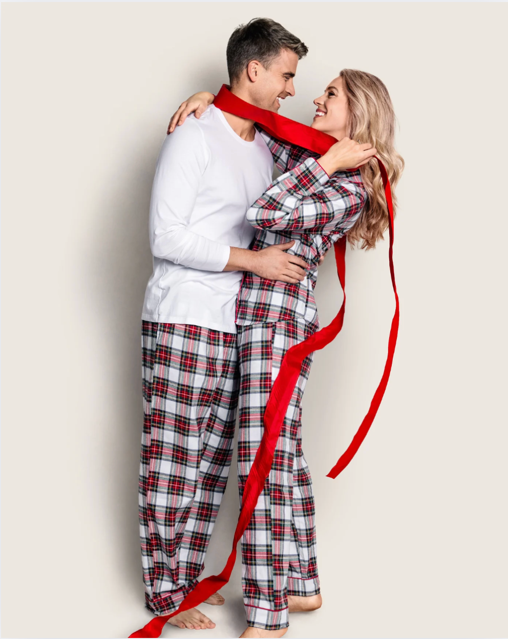 Family Holiday Photo Session at the Meeder Home Store