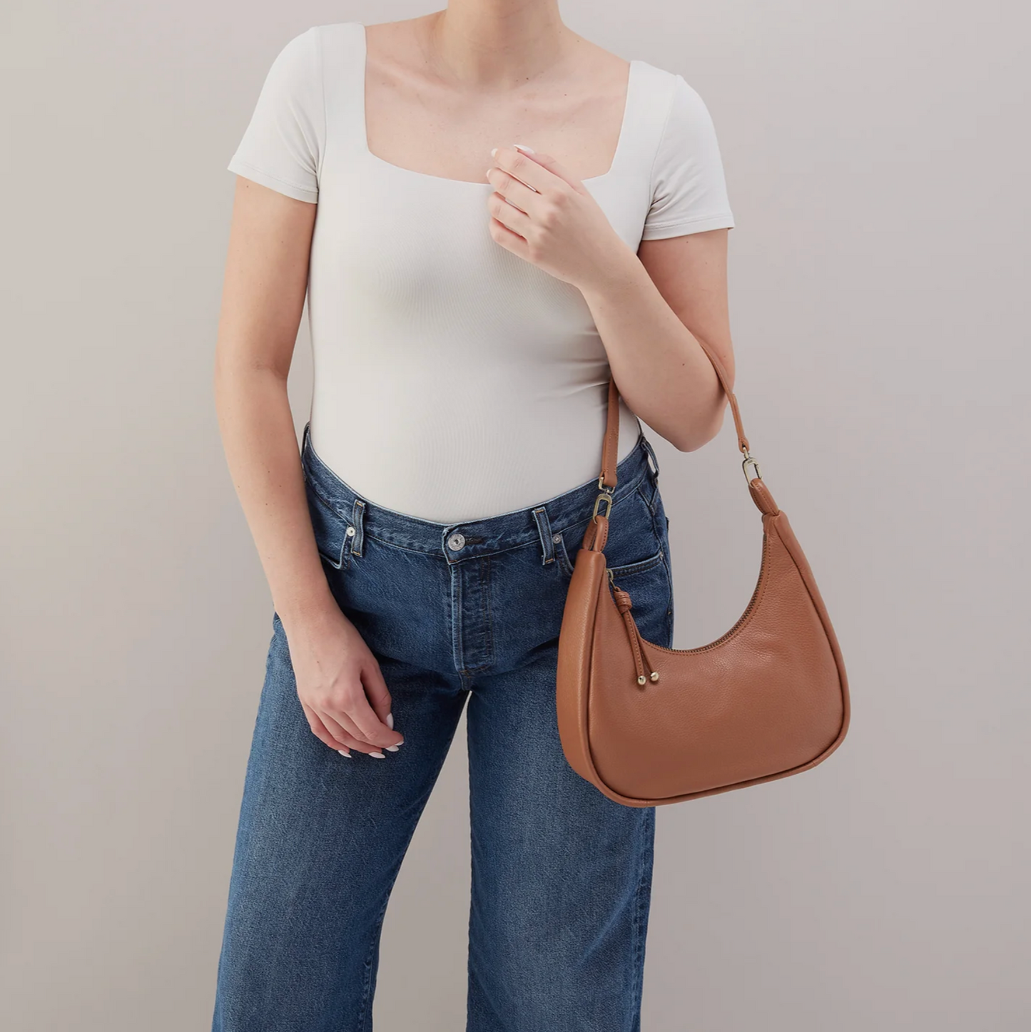 Cass Small Shoulder - Brown Sugar